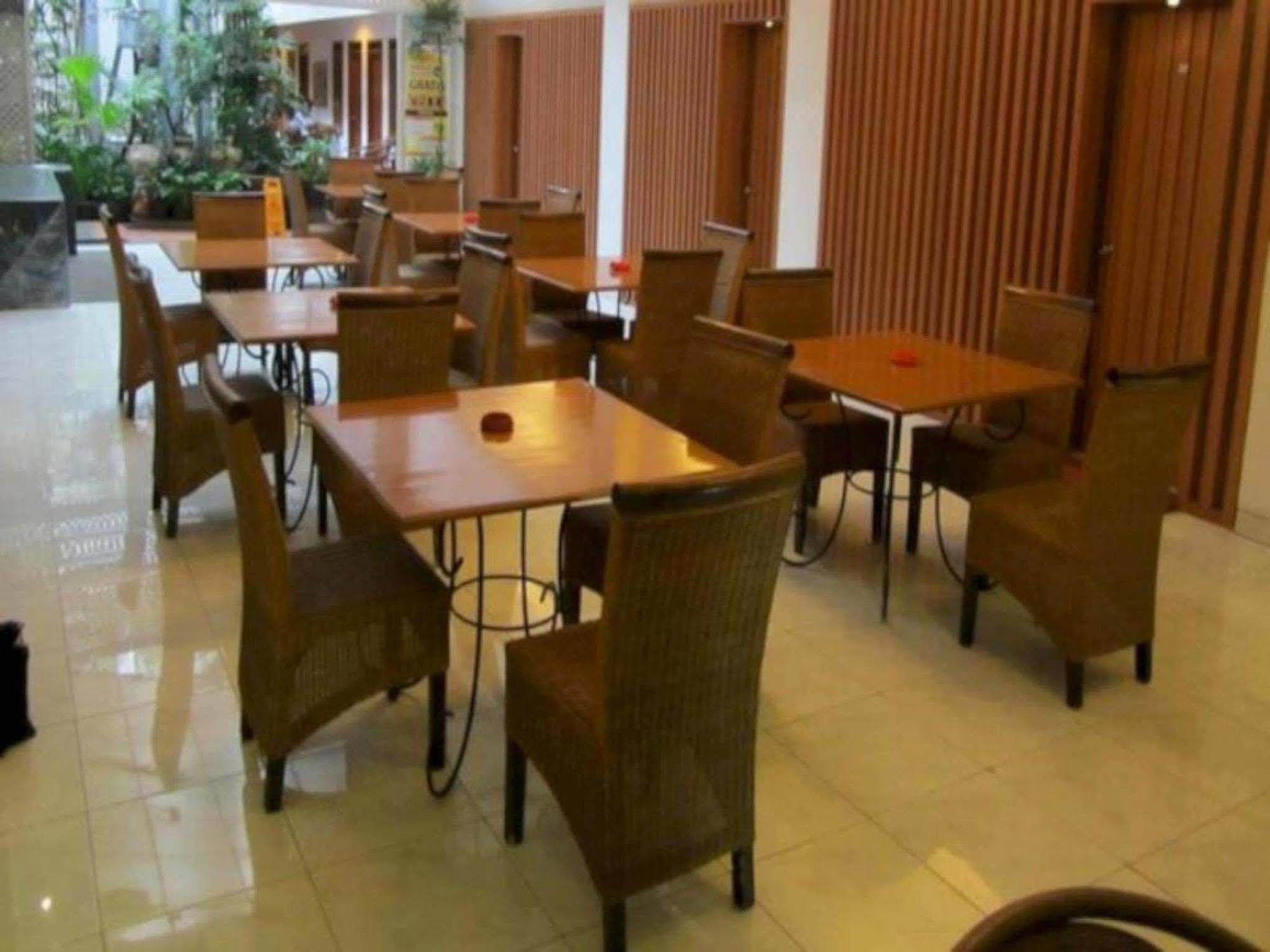 Hotel Progo Bandung Exterior photo
