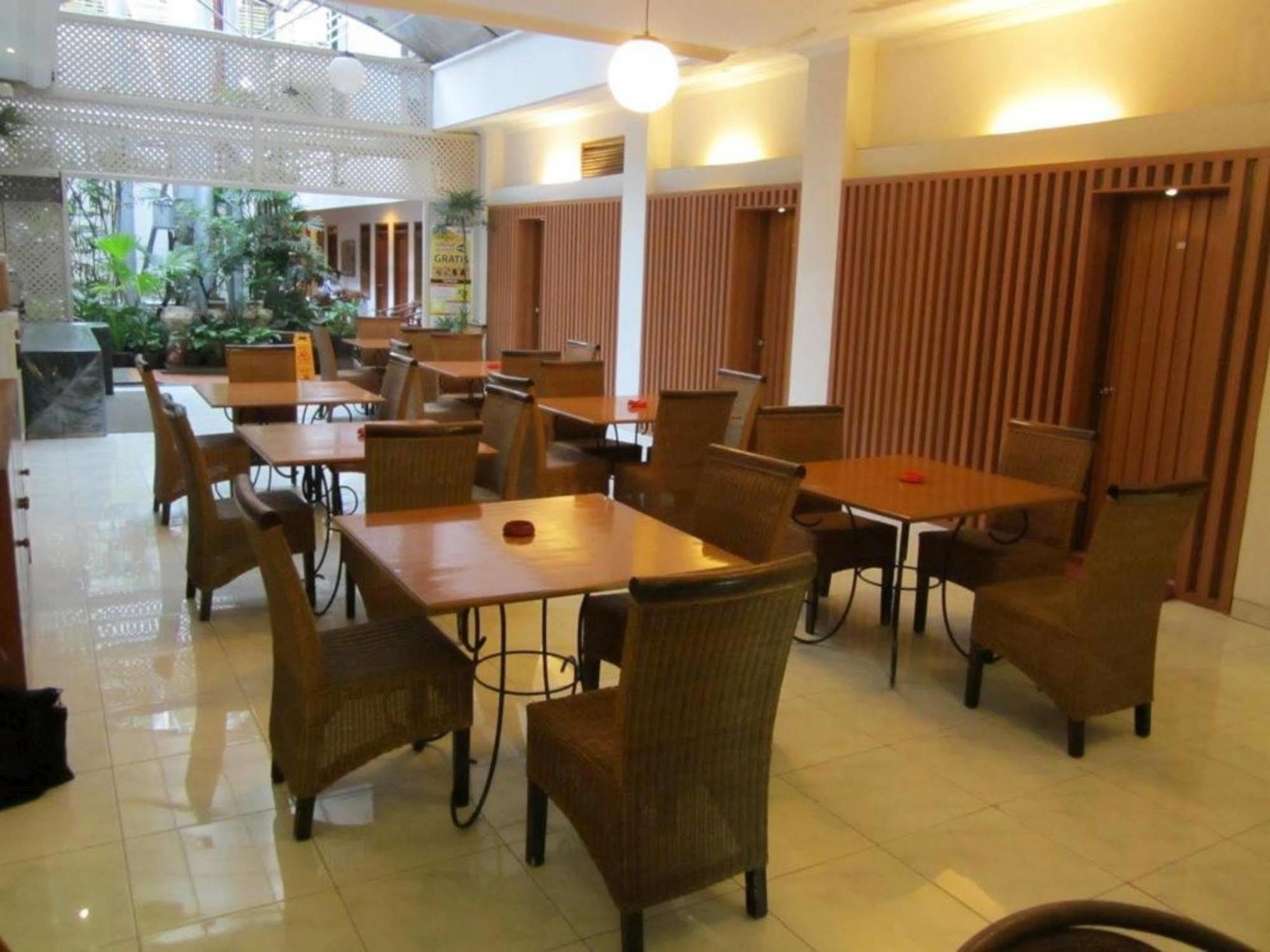 Hotel Progo Bandung Exterior photo
